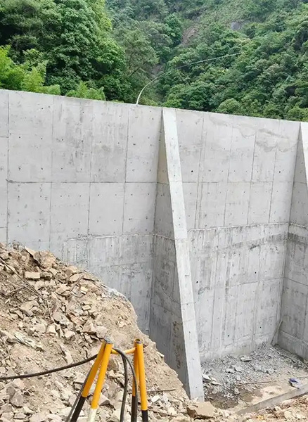 平顶山卫东区重力式挡土墙